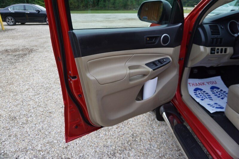 2012 Toyota Tacoma PreRunner SR5 - Photo 25 - Bogalusa, LA 70427