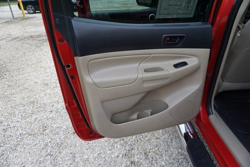 2012 Toyota Tacoma PreRunner SR5 - Photo 27 - Bogalusa, LA 70427