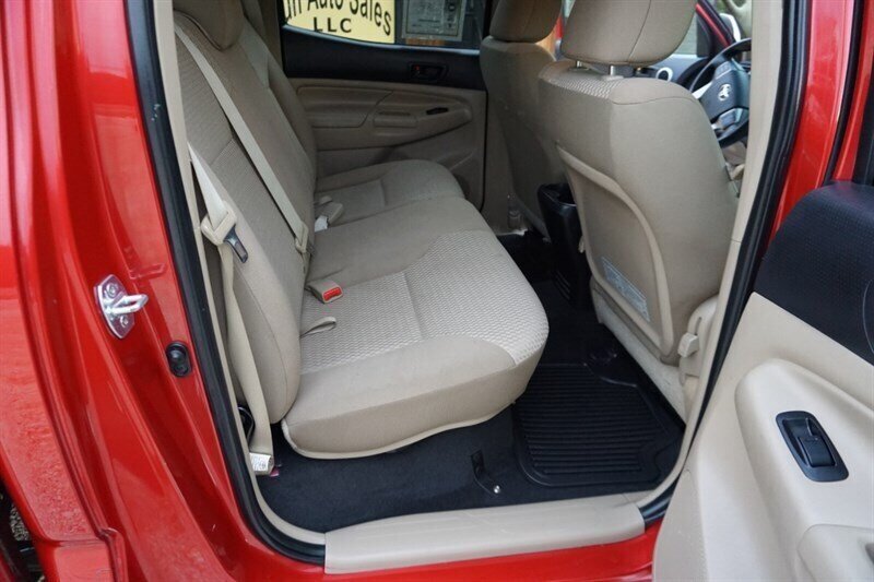 2012 Toyota Tacoma PreRunner SR5 - Photo 29 - Bogalusa, LA 70427