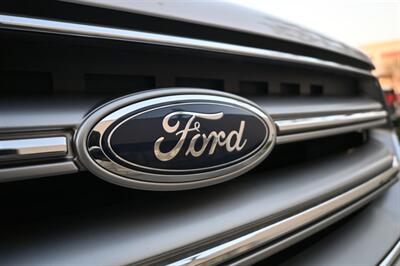 2017 Ford Escape SE   - Photo 63 - Norwalk, CA 90650-2241