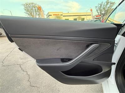 2020 Tesla Model 3 Standard Range Plus - Photo 14 - Norwalk, CA 90650-2241