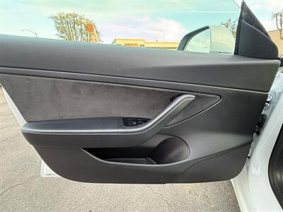 2020 Tesla Model 3 Standard Range Plus - Photo 12 - Norwalk, CA 90650-2241