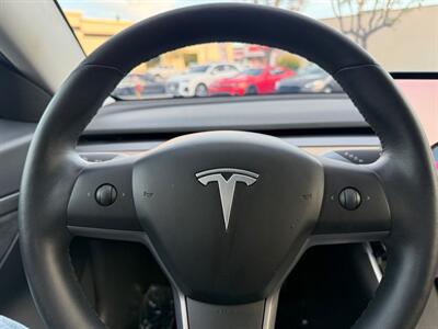 2020 Tesla Model 3 Standard Range Plus - Photo 27 - Norwalk, CA 90650-2241