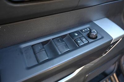 2022 Toyota Tundra Platinum - Photo 18 - Norwalk, CA 90650-2241