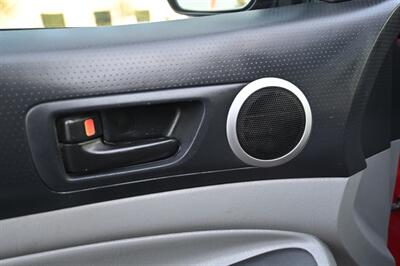 2013 Toyota Tacoma V6   - Photo 18 - Norwalk, CA 90650-2241