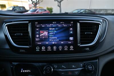 2020 Chrysler Pacifica Hybrid Limited Red S   - Photo 33 - Norwalk, CA 90650-2241