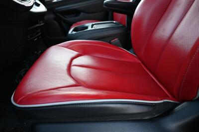 2020 Chrysler Pacifica Hybrid Limited Red S   - Photo 23 - Norwalk, CA 90650-2241