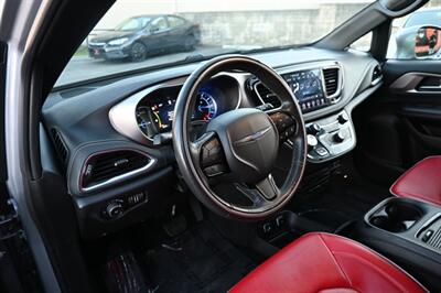 2020 Chrysler Pacifica Hybrid Limited Red S   - Photo 26 - Norwalk, CA 90650-2241