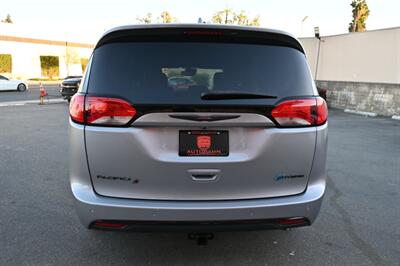 2020 Chrysler Pacifica Hybrid Limited Red S   - Photo 9 - Norwalk, CA 90650-2241