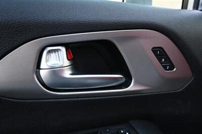 2020 Chrysler Pacifica Hybrid Limited Red S   - Photo 18 - Norwalk, CA 90650-2241