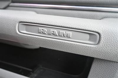 2019 RAM 1500 Classic Big Horn   - Photo 44 - Norwalk, CA 90650-2241