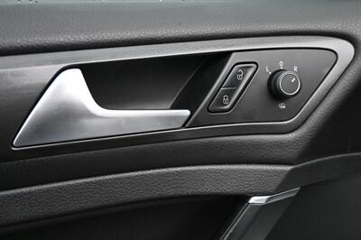 2018 Volkswagen Golf GTI S   - Photo 17 - Norwalk, CA 90650-2241
