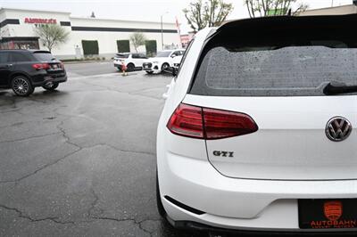 2018 Volkswagen Golf GTI S   - Photo 9 - Norwalk, CA 90650-2241