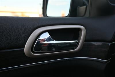 2014 Jeep Grand Cherokee Overland - Photo 18 - Norwalk, CA 90650-2241