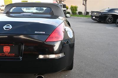 2004 Nissan 350Z Touring - Photo 11 - Norwalk, CA 90650-2241