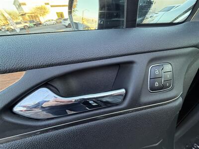 2017 Lincoln MKC Reserve - Photo 13 - Norwalk, CA 90650-2241