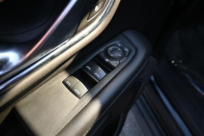 2022 GMC Yukon SLE - Photo 19 - Norwalk, CA 90650-2241