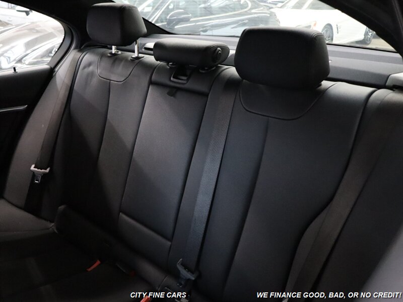 2018 BMW 330e iPerformance - Photo 29 - Panorama City, CA 91402