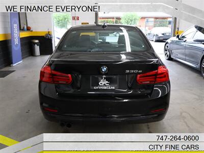 2018 BMW 330e iPerformance - Photo 9 - Panorama City, CA 91402