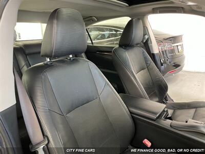 2014 Lexus ES 350   - Photo 24 - Panorama City, CA 91402