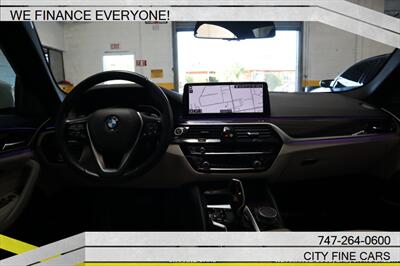 2021 BMW 530i   - Photo 13 - Panorama City, CA 91402