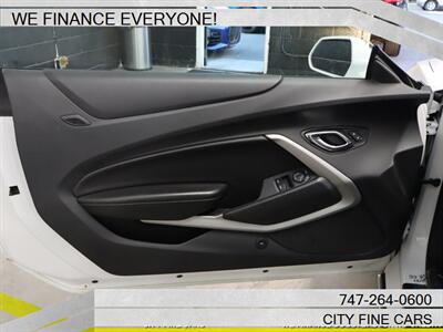 2017 Chevrolet Camaro LT   - Photo 15 - Panorama City, CA 91402