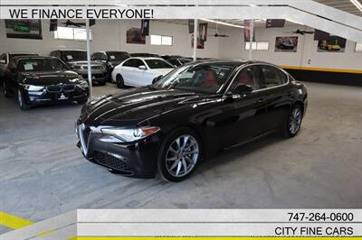 2018 Alfa Romeo Giulia - Photo 2 - Panorama City, CA 91402
