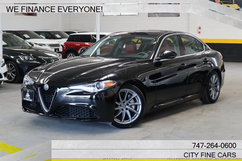 2018 Alfa Romeo Giulia   - Photo 1 - Panorama City, CA 91402