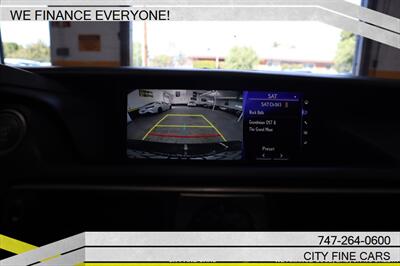 2020 Lexus IS   - Photo 20 - Panorama City, CA 91402