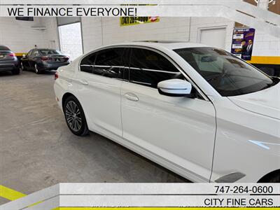 2020 BMW 530e iPerformance - Photo 11 - Panorama City, CA 91402