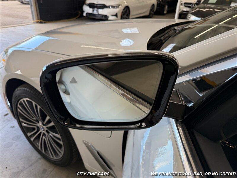 2020 BMW 530e iPerformance - Photo 26 - Panorama City, CA 91402