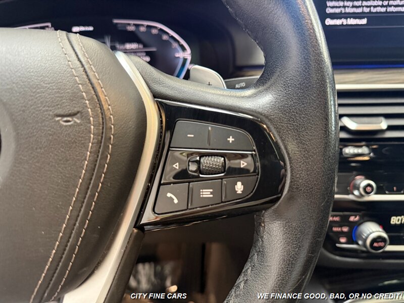 2020 BMW 530e iPerformance - Photo 18 - Panorama City, CA 91402