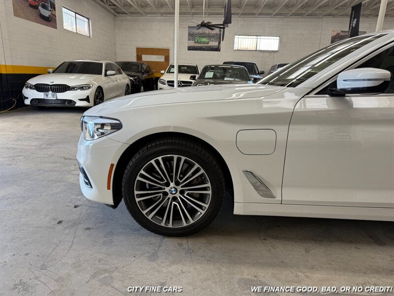 2020 BMW 530e iPerformance - Photo 3 - Panorama City, CA 91402