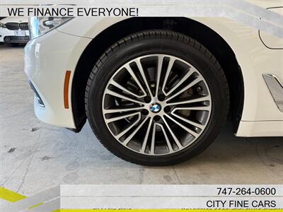 2020 BMW 530e iPerformance - Photo 4 - Panorama City, CA 91402