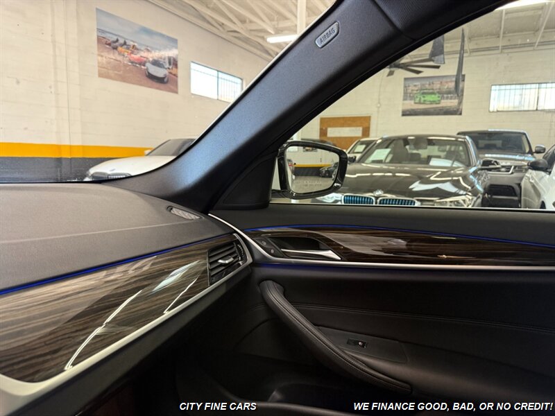 2020 BMW 530e iPerformance - Photo 24 - Panorama City, CA 91402