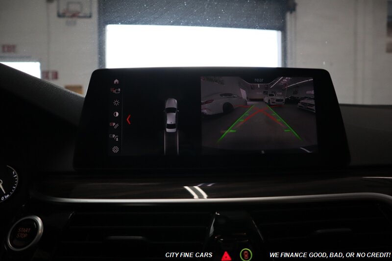 2019 BMW 530e iPerformance - Photo 20 - Panorama City, CA 91402