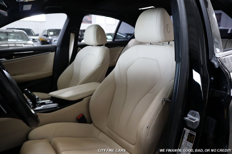 2019 BMW 530e iPerformance - Photo 25 - Panorama City, CA 91402