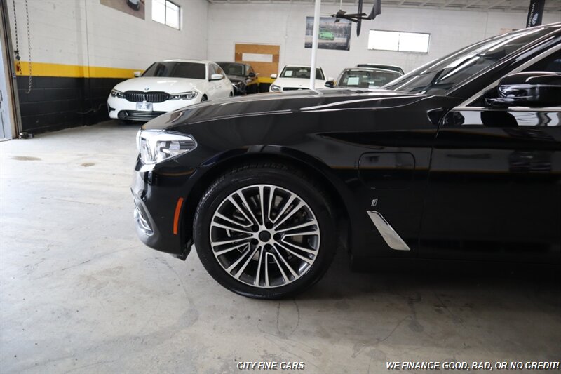2019 BMW 530e iPerformance - Photo 3 - Panorama City, CA 91402