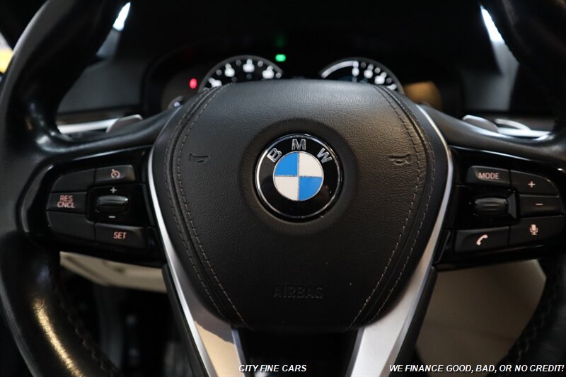 2019 BMW 530e iPerformance - Photo 16 - Panorama City, CA 91402