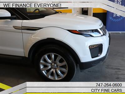 2018 Land Rover Range Rover Evoque SE   - Photo 12 - Panorama City, CA 91402