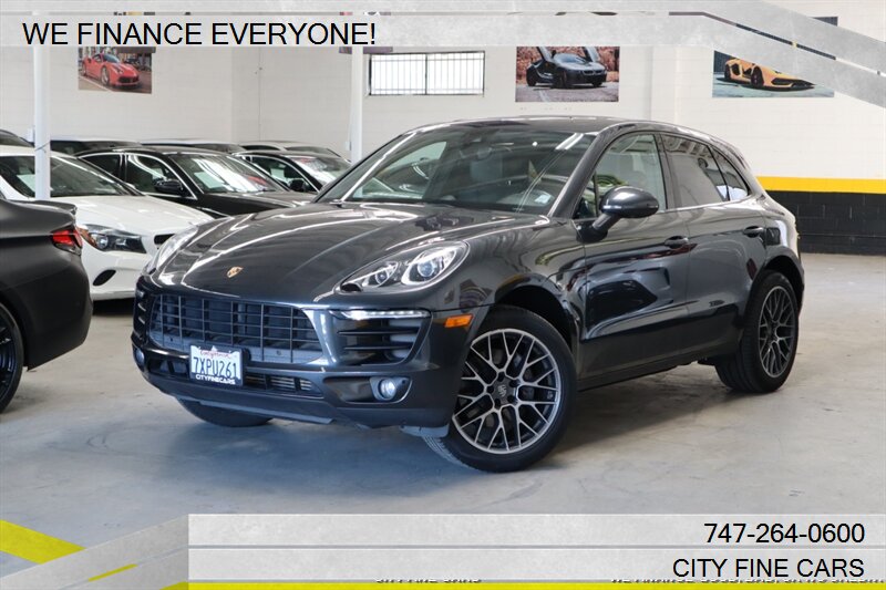 2017 Porsche Macan   - Photo 1 - Panorama City, CA 91402