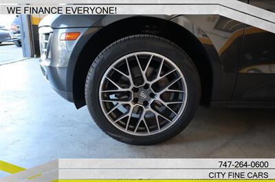 2017 Porsche Macan   - Photo 4 - Panorama City, CA 91402
