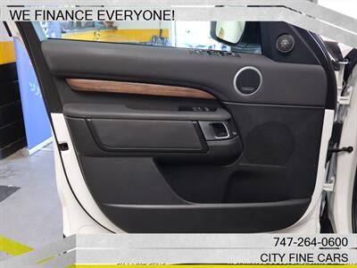 2019 Land Rover Discovery HSE - Photo 15 - Panorama City, CA 91402