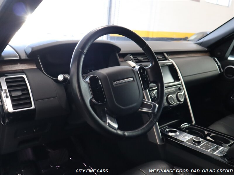 2019 Land Rover Discovery HSE - Photo 14 - Panorama City, CA 91402