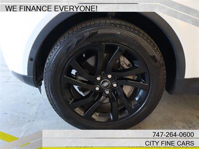 2019 Land Rover Discovery HSE - Photo 4 - Panorama City, CA 91402