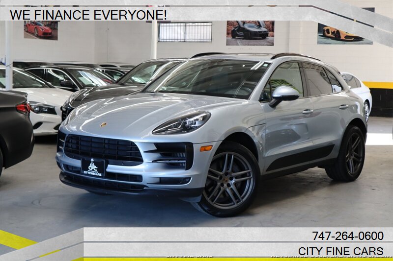 2020 Porsche Macan S   - Photo 1 - Panorama City, CA 91402