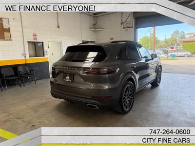 2020 Porsche Cayenne   - Photo 9 - Panorama City, CA 91402