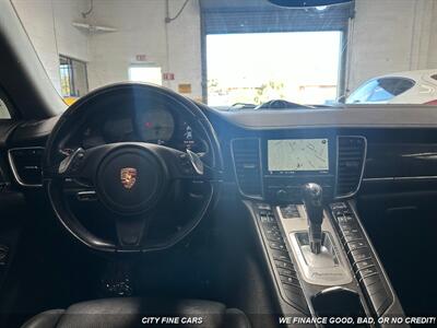 2013 Porsche Panamera S Hybrid   - Photo 15 - Panorama City, CA 91402