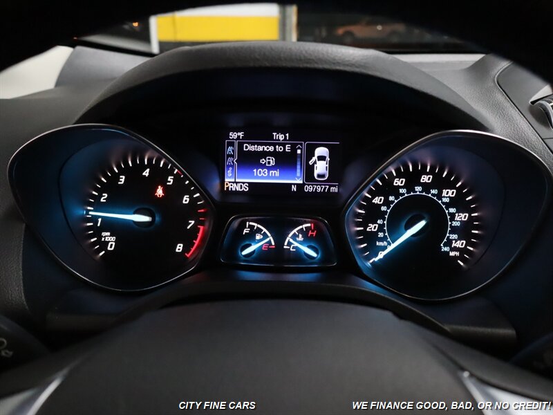 2016 Ford Escape SE - Photo 20 - Panorama City, CA 91402