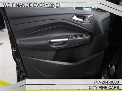 2016 Ford Escape SE - Photo 14 - Panorama City, CA 91402